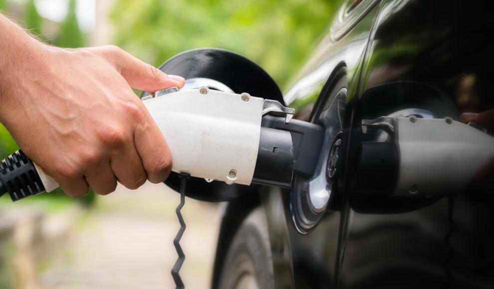 Elektroauto an einer Ladestation