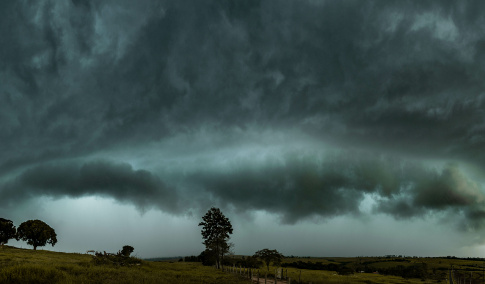 Elektrische Felder in Gewitterwolken