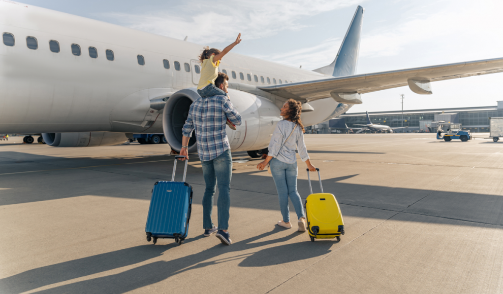 Familie übernimmt eine klimaschädliche Urlaubsreise